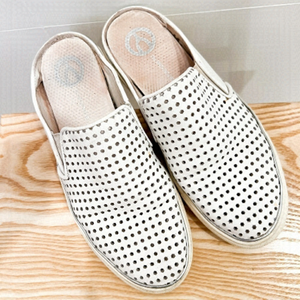 Wishbone white mesh slide on shoes